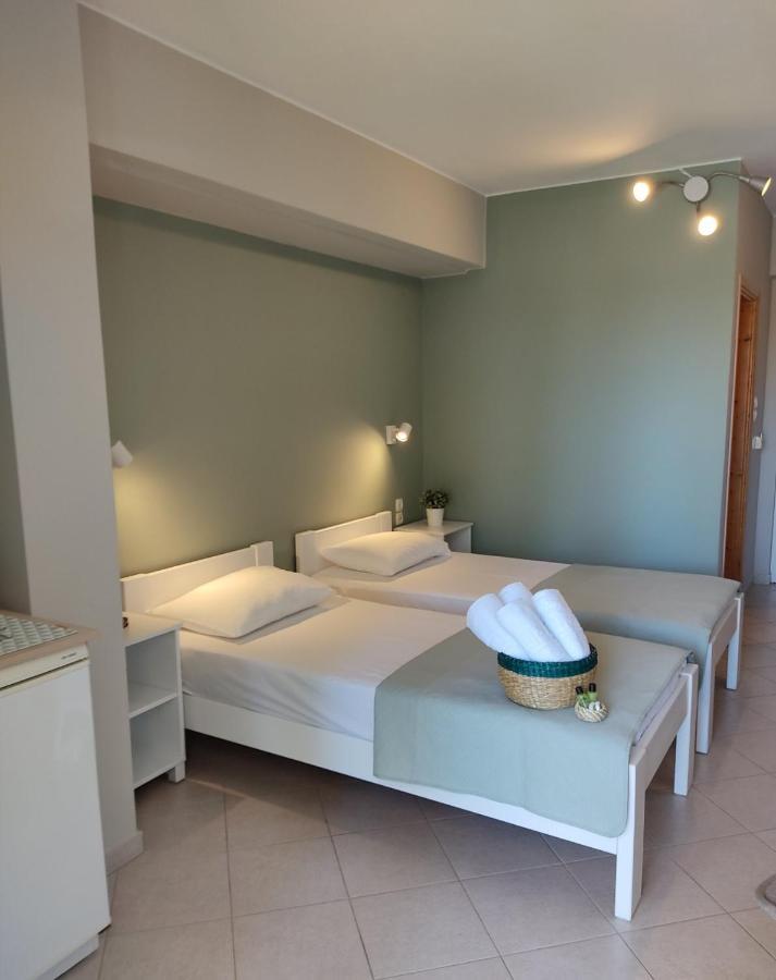 Vasilis Studios Kiveri Luaran gambar